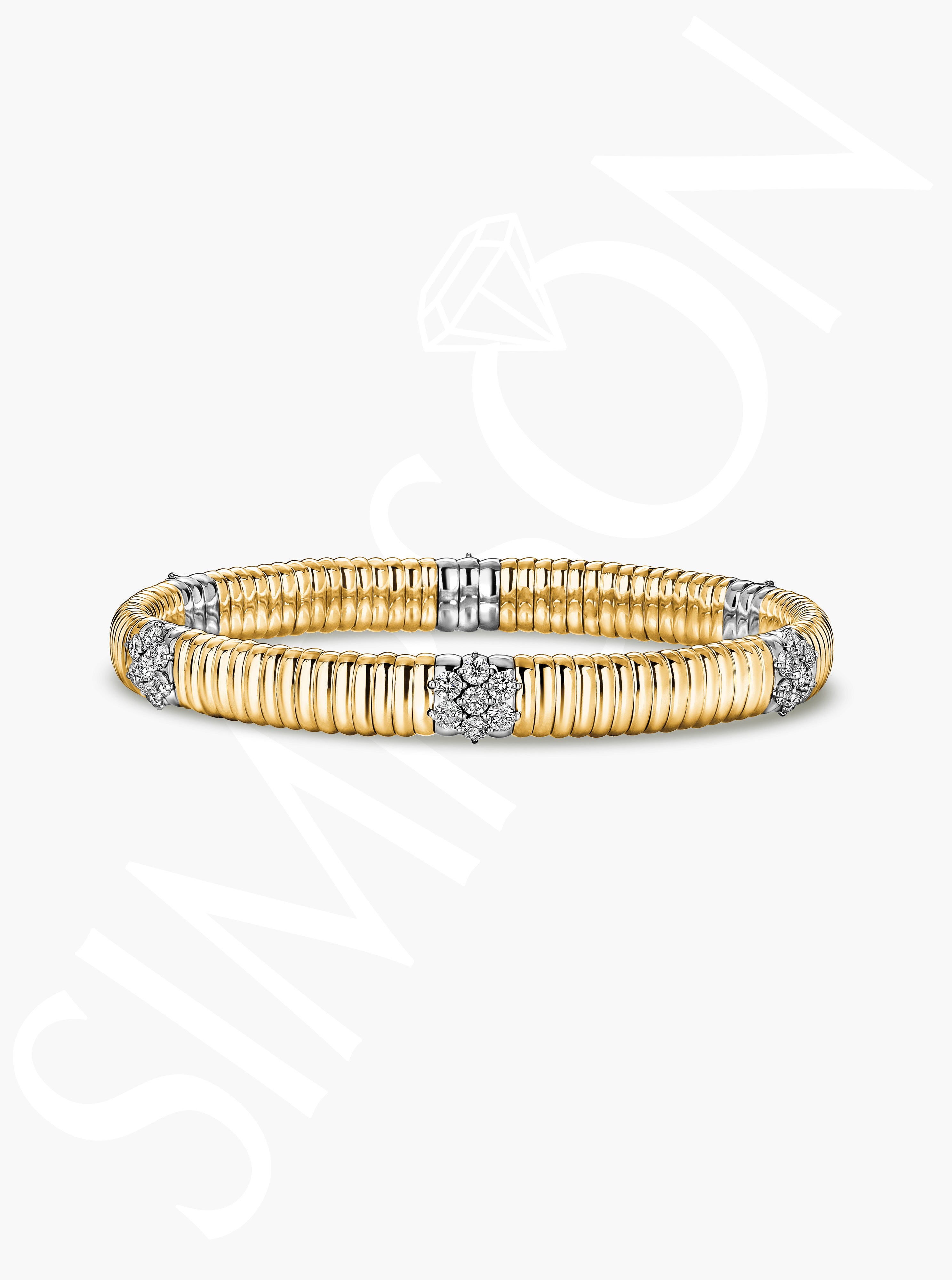 Flexible Bangle With Diamond Clusters