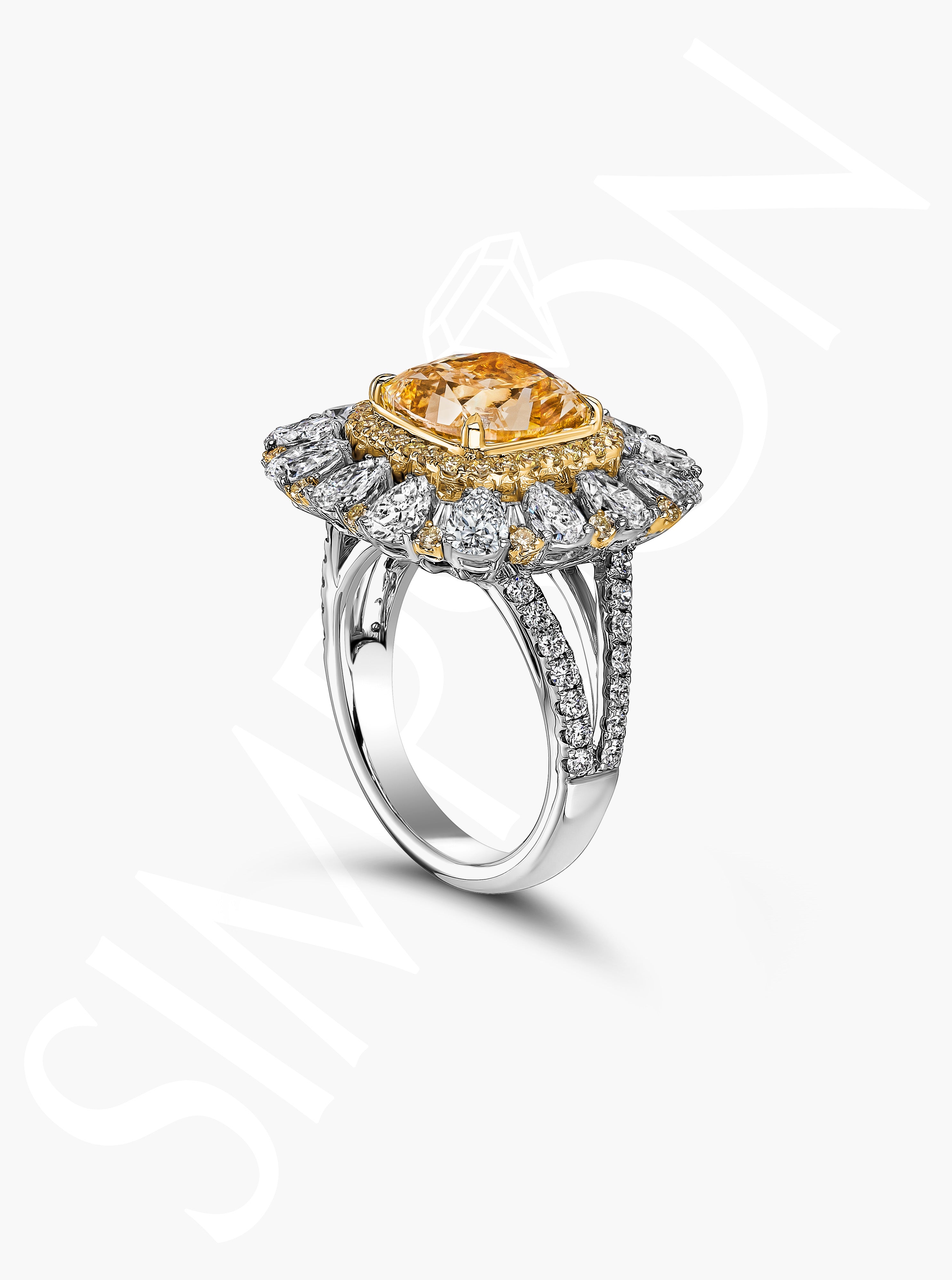 Golden Aura Diamond Ring
