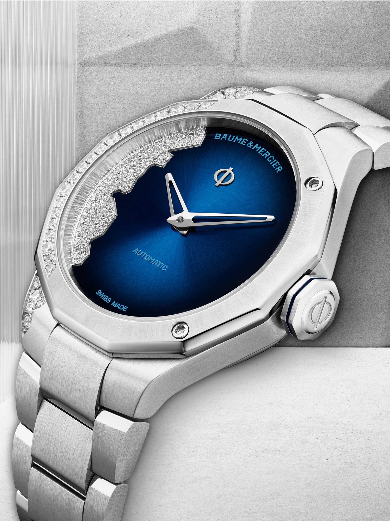 Riviera 10677