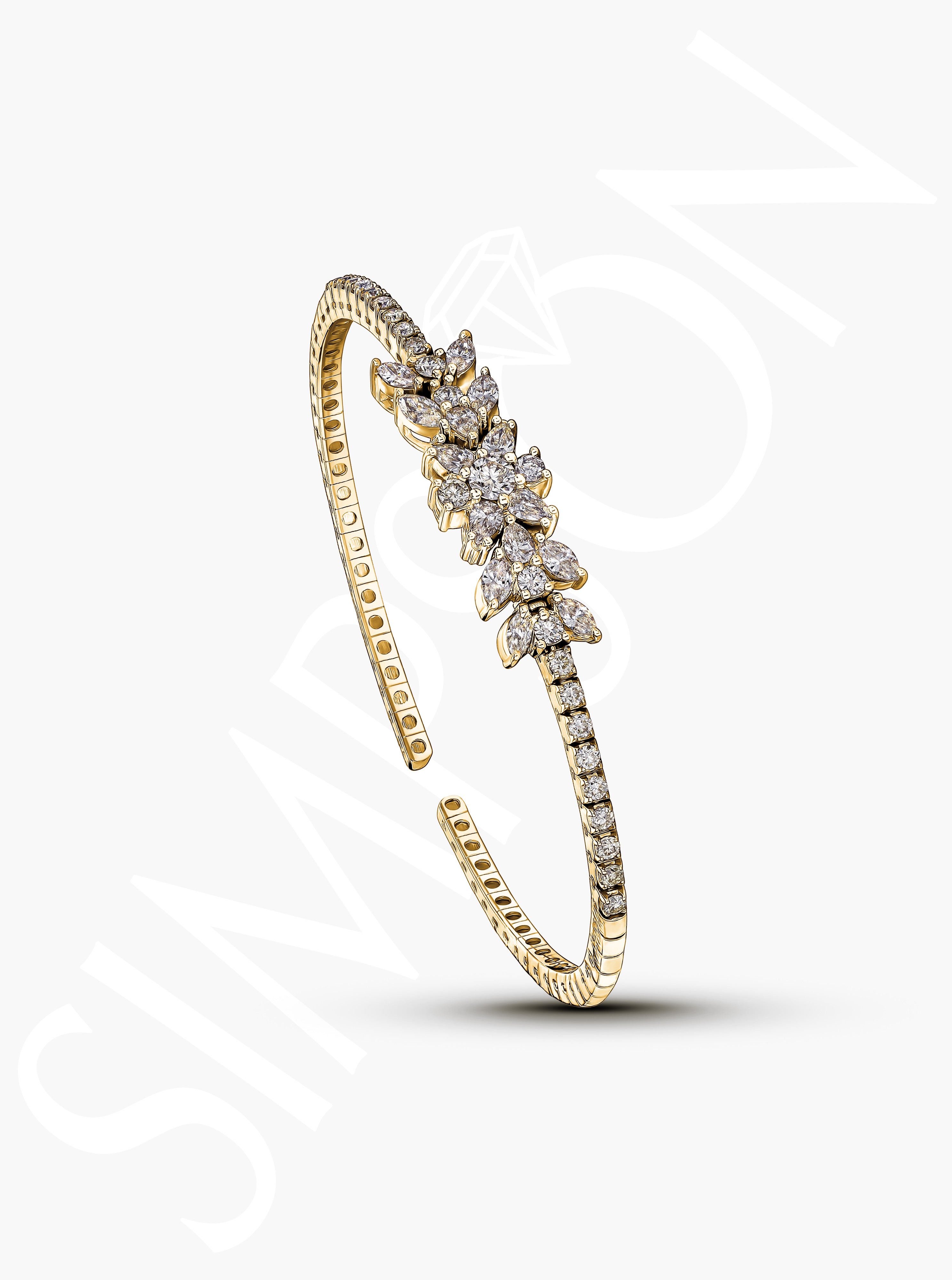 Diamond Motif Gold Bangle