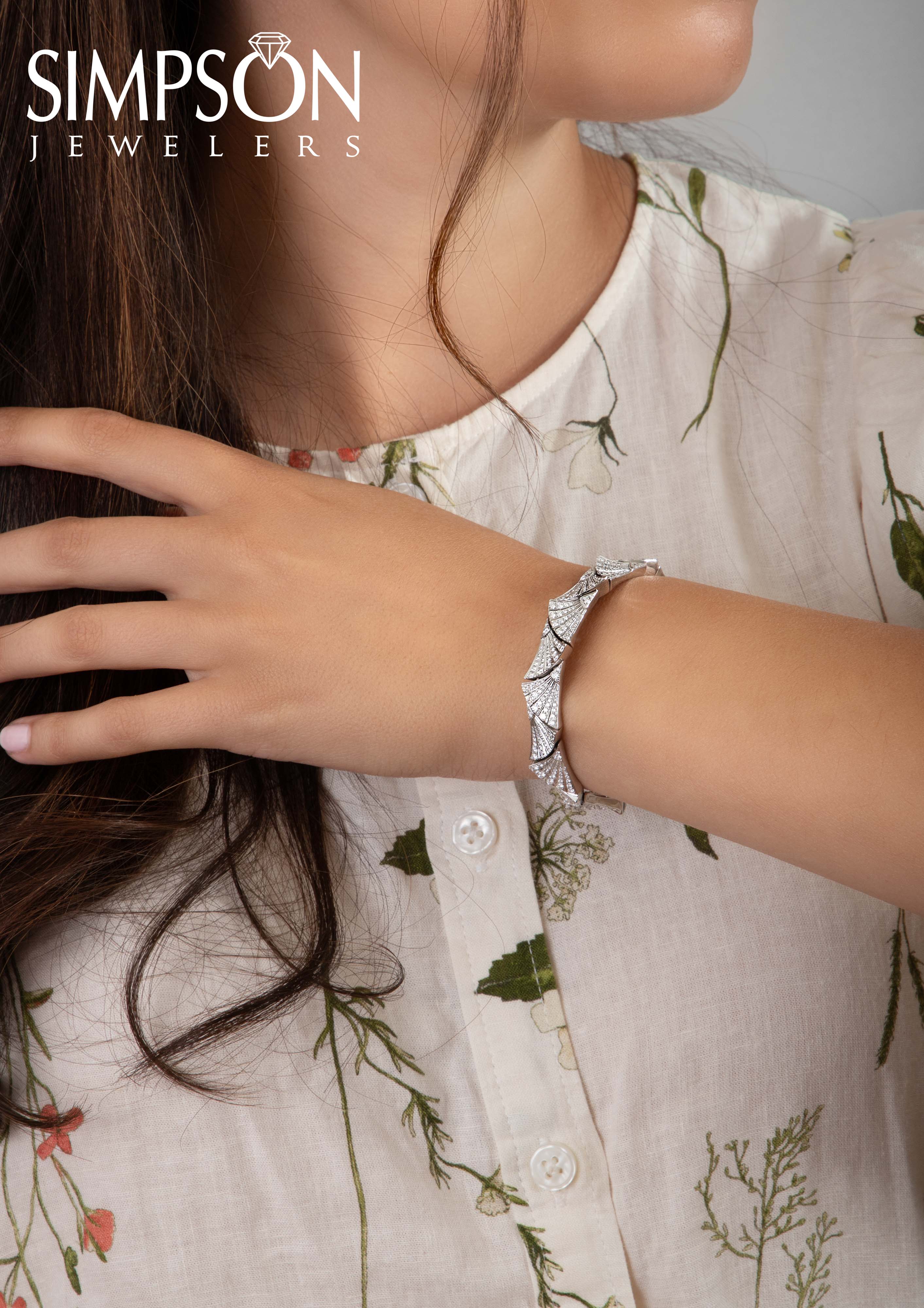 White Gold Diamond Fan Motif Bracelet